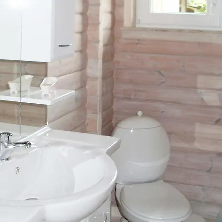 Three-bedroom Holiday In Borkop 2 Egeskov